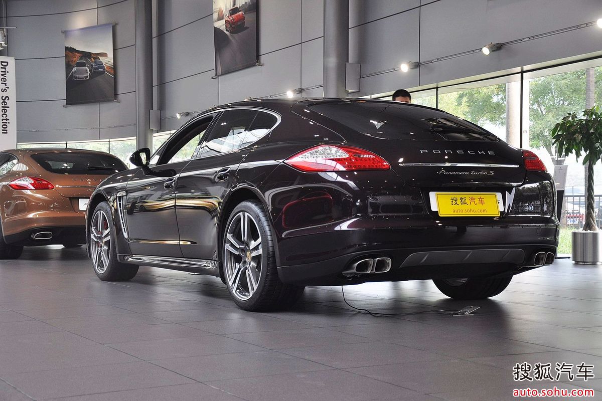 保时捷 panamera