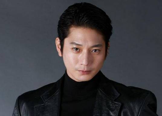 黑崎龙司_百度百科