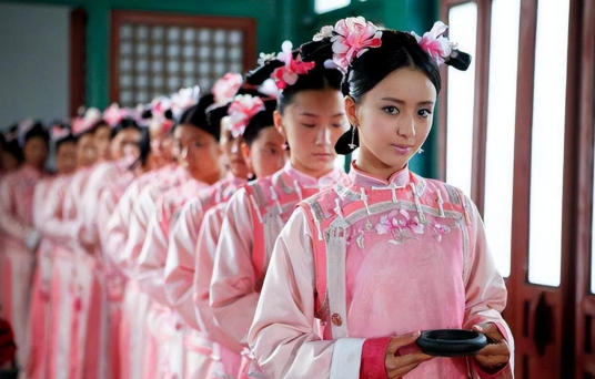 宫女（古代宫廷中供役使的女性仆役）_百度百科