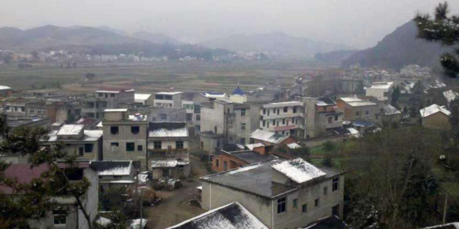 青石镇,隶属于湖北省黄冈市 a target="_blank" href="/item/蕲春县