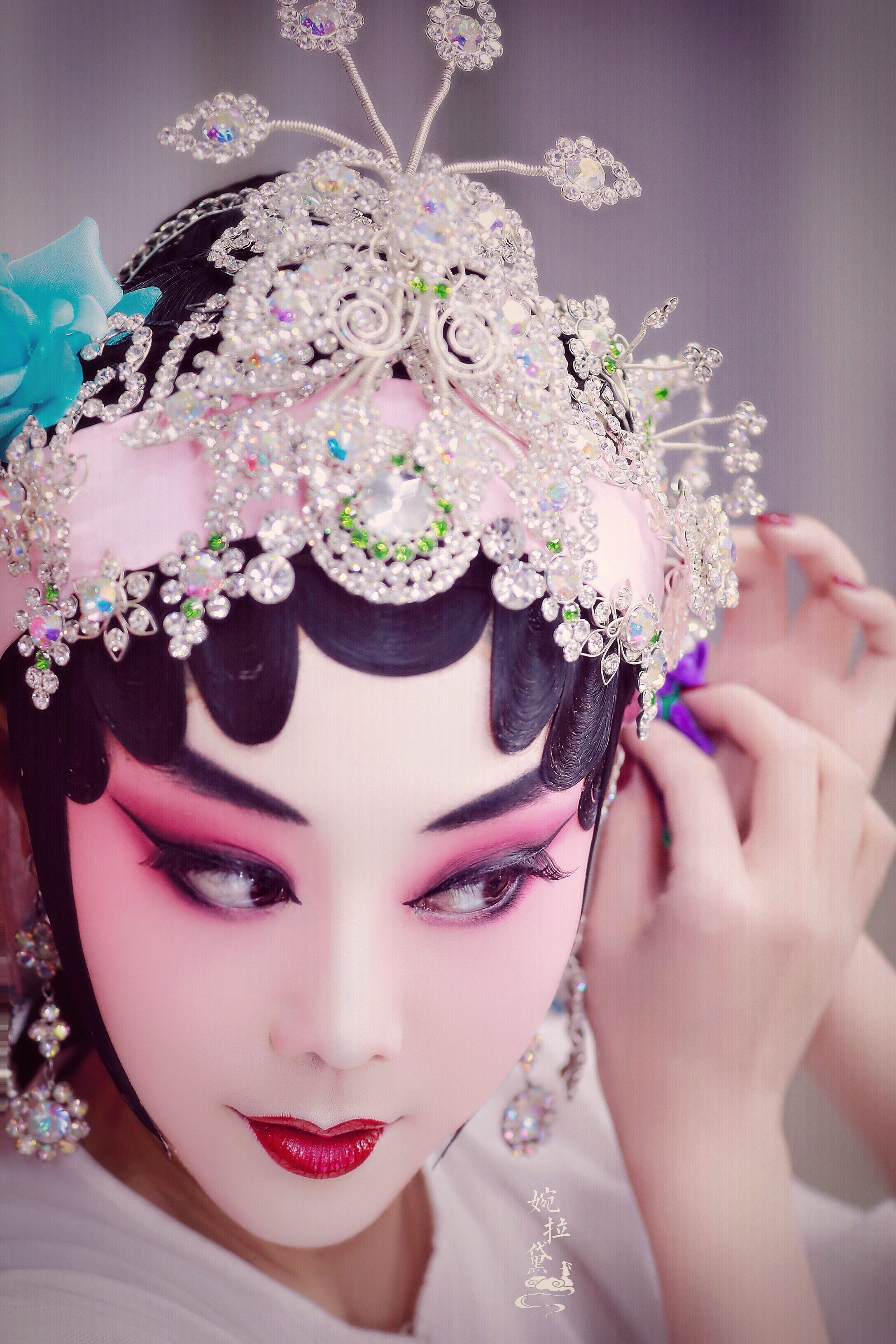 1989年7月1日出生于辽宁省沈阳市,中国内地京剧女演员,工荀派花旦