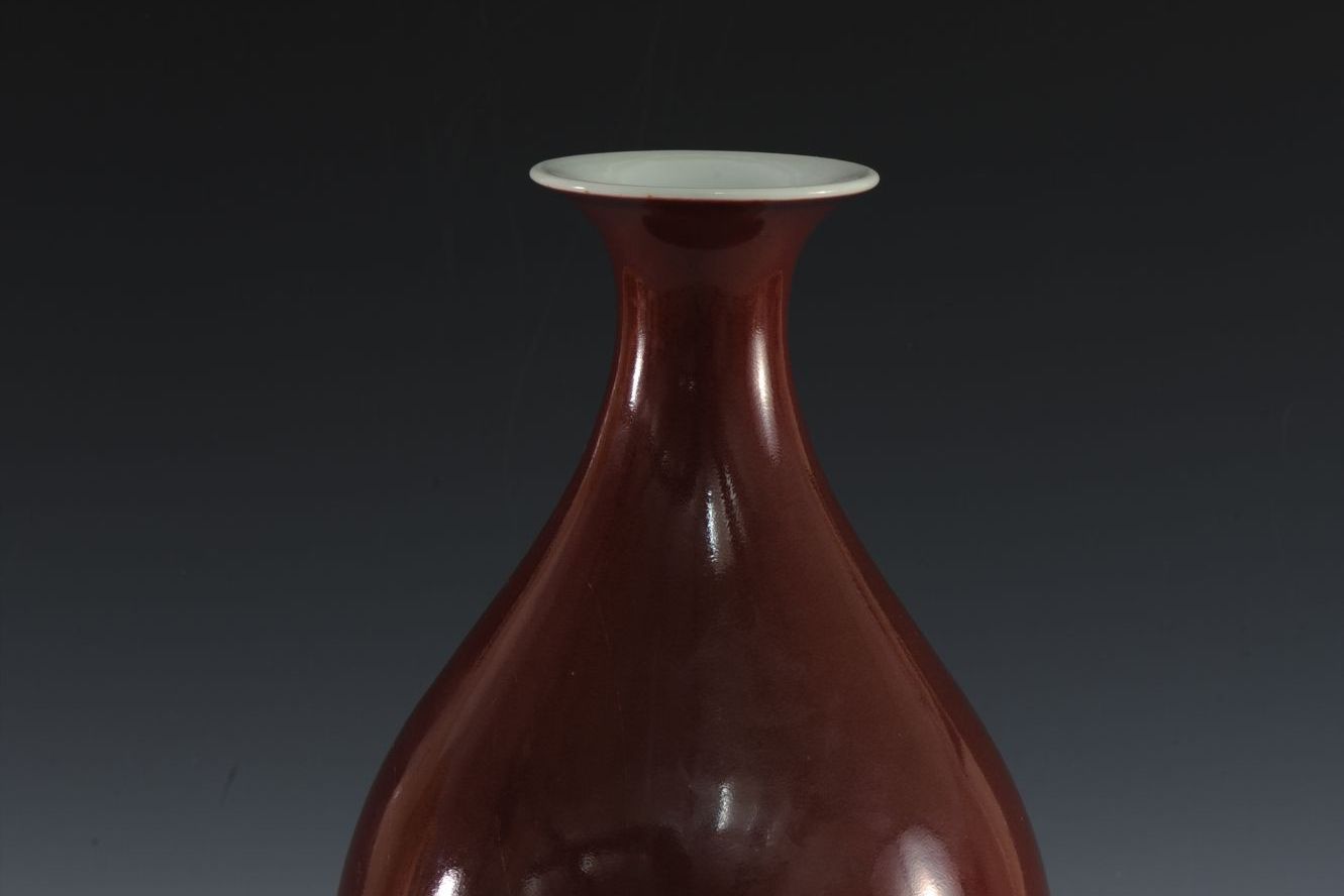 清代红釉玉壶春瓶
