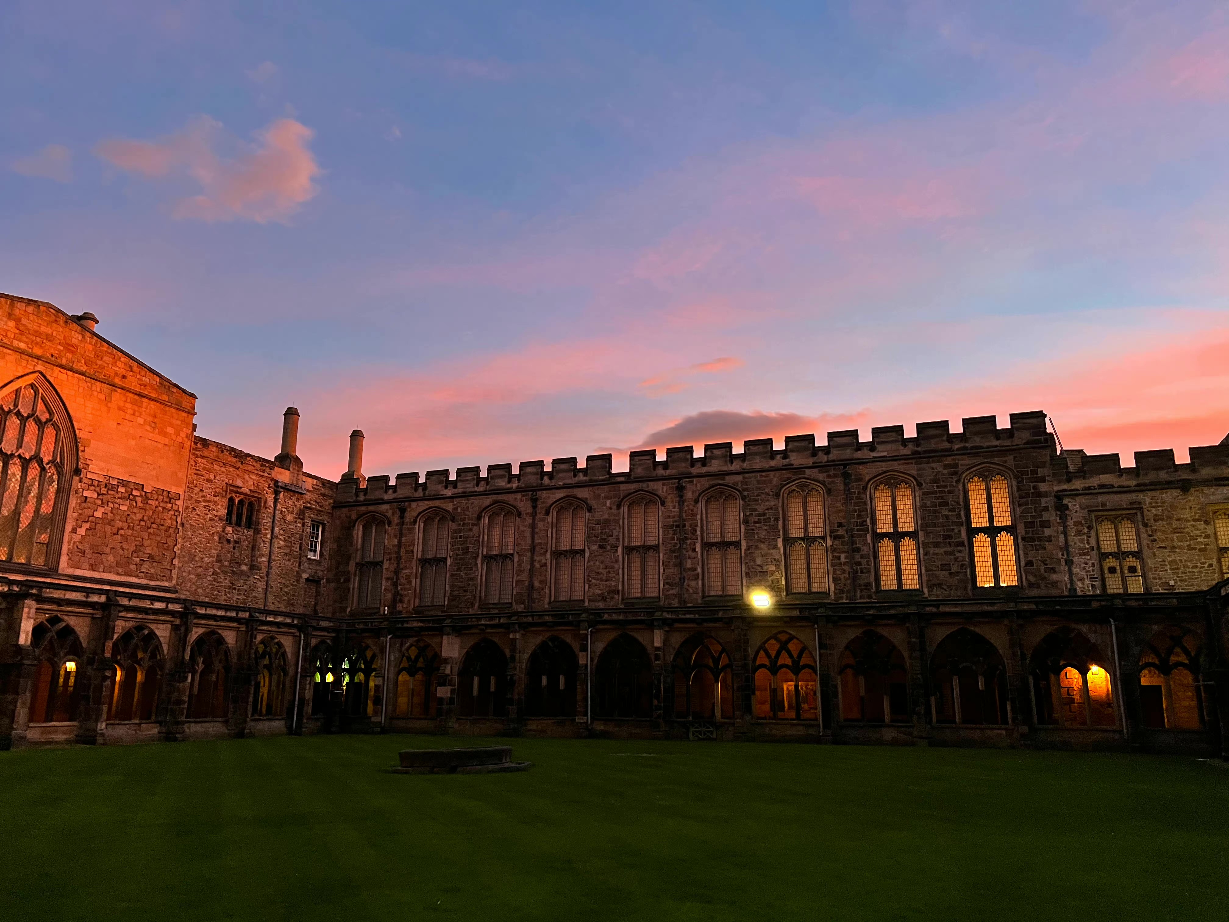  p>杜伦大学(durham university; a target="_blank" href="/item