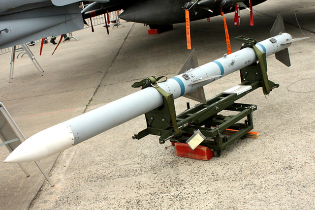 aim-120空空导弹