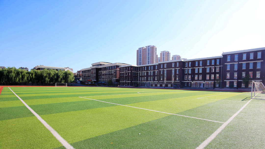 鞍山市第八中学