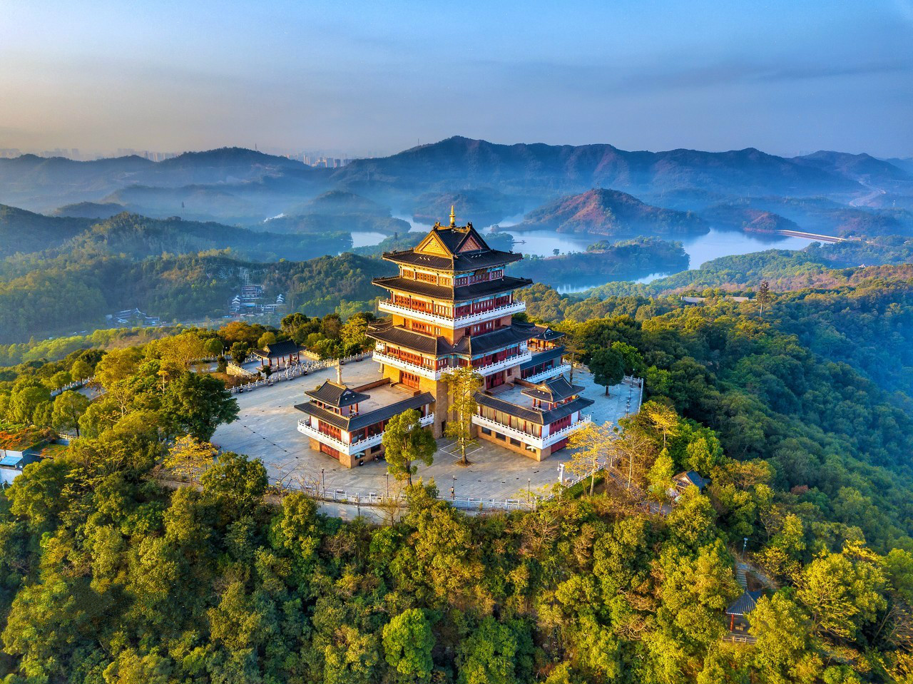  p>惠州西湖国家风景名胜区地处 a target="_blank" href="/item/广东