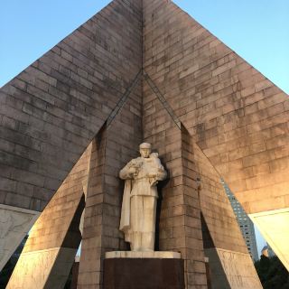 天津市抗震纪念碑