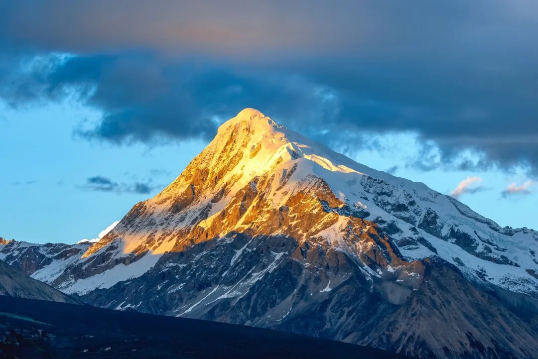  p data-id="gnwftjwp0c">格聂山又名格聂神山,雄踞横断山脉中央,是 a