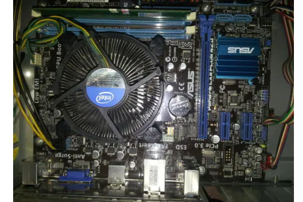 有条件就换成rx560d4g显卡,性能强不少的,rx550性能略高于同价位n卡gt