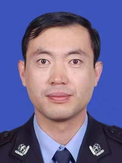  /p> p data-id="thkowpfissoq">现任吉林省白城市镇赉县政府党组成员