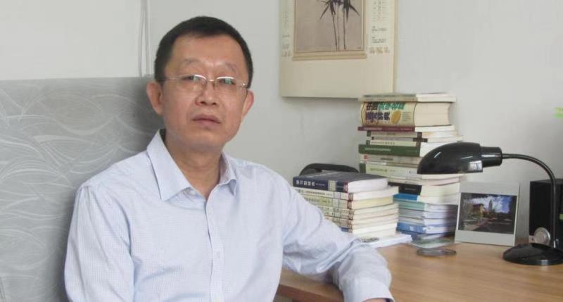 李卫东