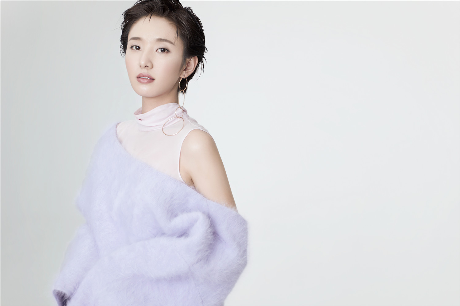  p data-id="gncpdd5g1j">许芳铱,本名许思思