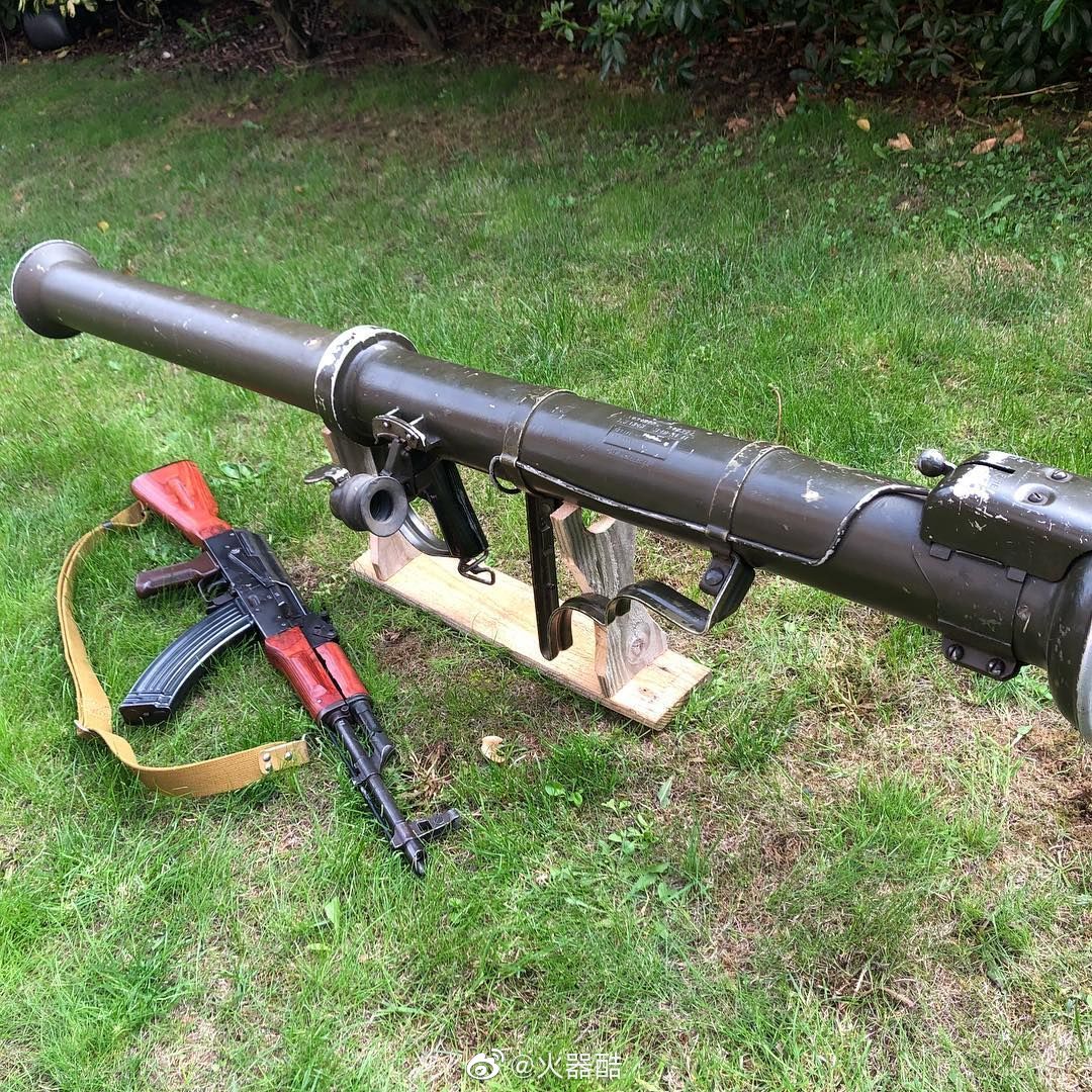 在美国m9a1式60毫米火箭筒的基础上研制而成