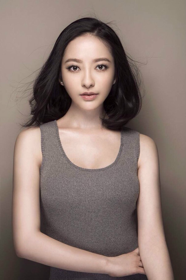  p>马丹阳,原名马媛,1991年2月11日出生于宁夏回族自治区银川市,毕业