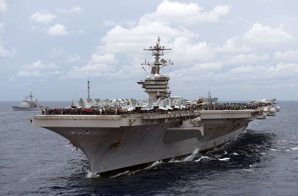 卡尔.文森号航母