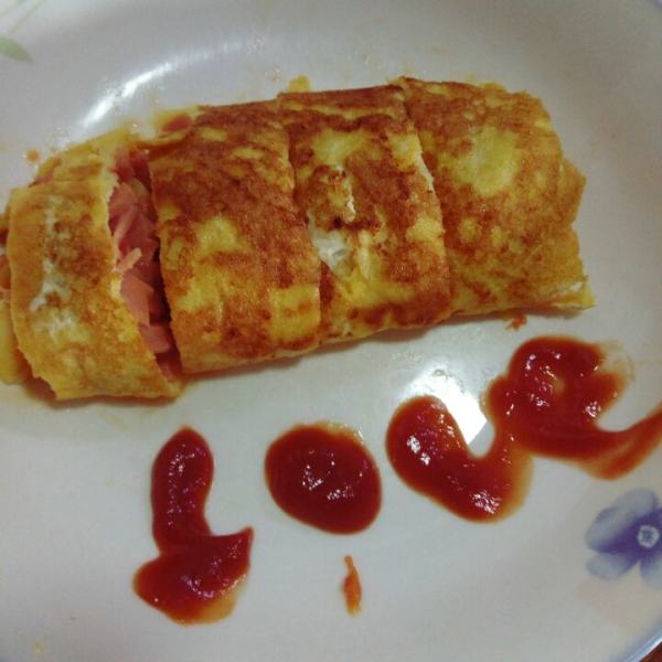 火腿番茄奶酪鸡蛋卷