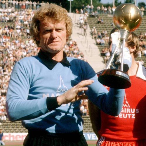  p>塞普·迈耶(sepp maier),生于1944年2月28日,德国职业足球运动员