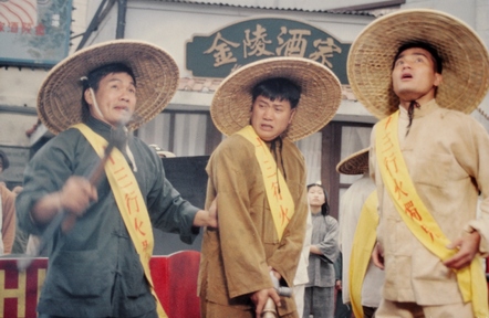  p>《万里长情》是刘家豪执导的电视剧, a href="#" data-lemmaid="