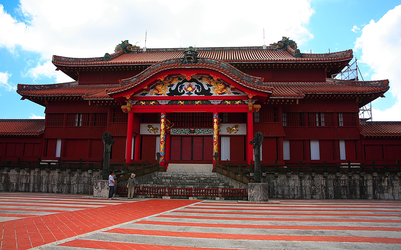  /p> p>首里城是 a target="_blank" href="/item/琉球/581646" data