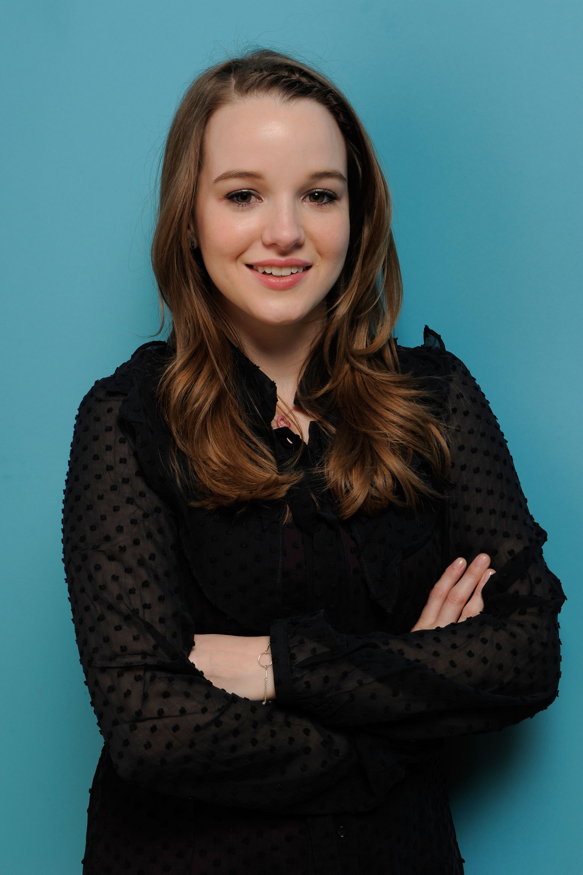  p>凯·帕娜贝克 i>(kay panabaker) /i>,1990年5月2日出生于美国