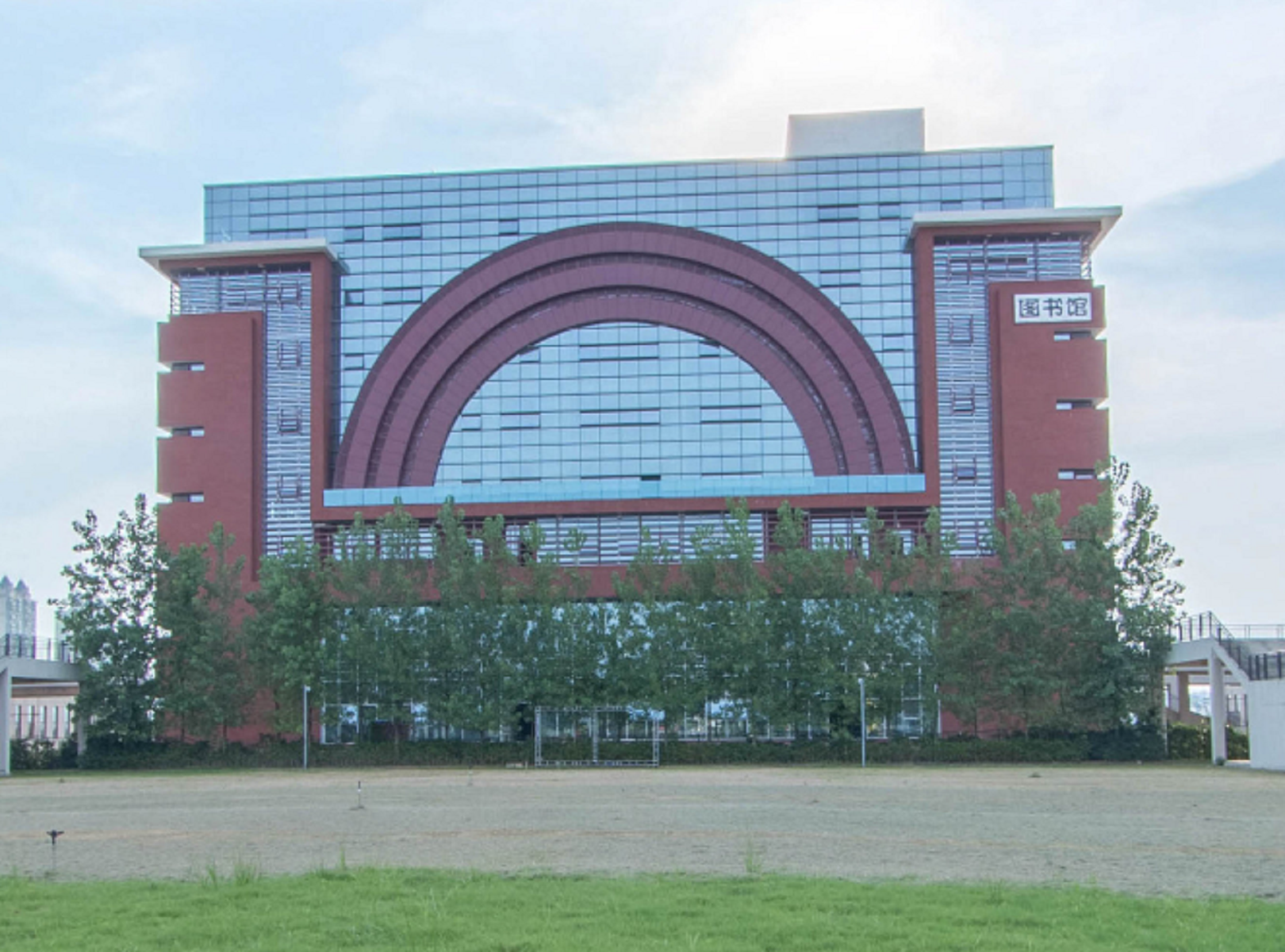  p> b>江西泰豪动漫职业学院 /b>,位于江西省南昌市,是经国家教育部