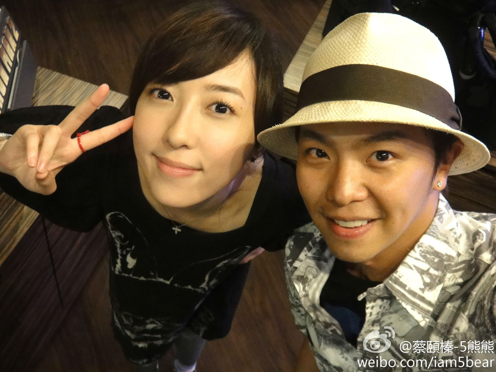  p> a href="#">蔡颐榛 /a>,本名 a href="#">蔡宜臻 /a>,原艺名 a