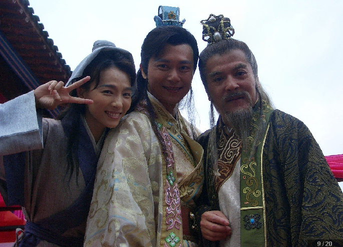 《龙游天下》是由 a href="#" data-lemmaid="10785432">罗福 /a>导演