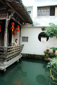  p>黄山宏村水榭碧园客栈位于 a target="_blank" href="/item/世界