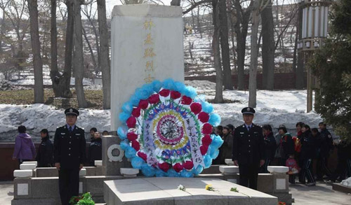  p>林基路烈士纪念馆位于库车县老城的西南面,是林基路烈士生前工作