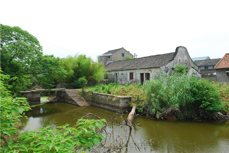  p>在黄家埠镇,还保留着蒋梦麟的故居.