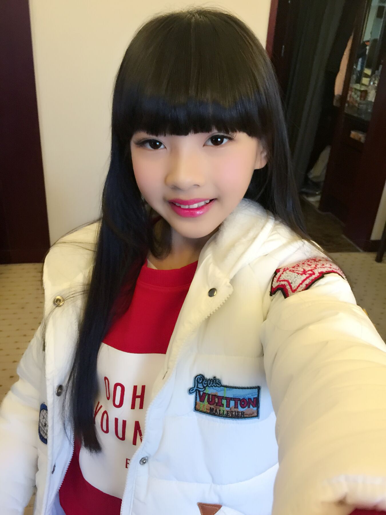  p>王巧,2006年9月13日出生于四川成都,中国内地女歌手,演员,主持人.