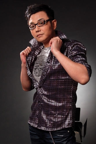  p data-id="gnwfsti5vo">南风,原名姜海龙,中国内地原创歌手.