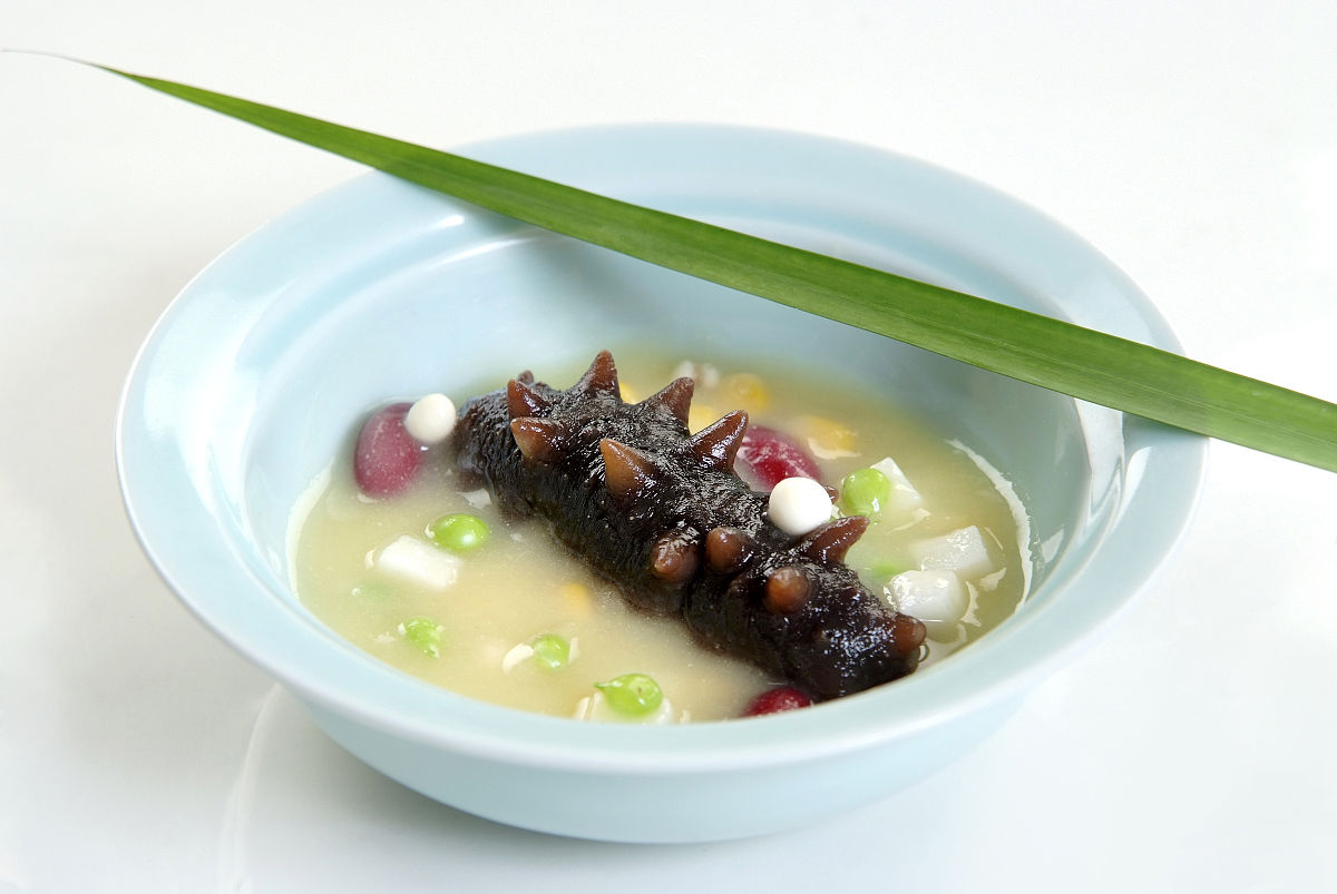  p>海参汤是以海参为主材制作的菜肴. /p>