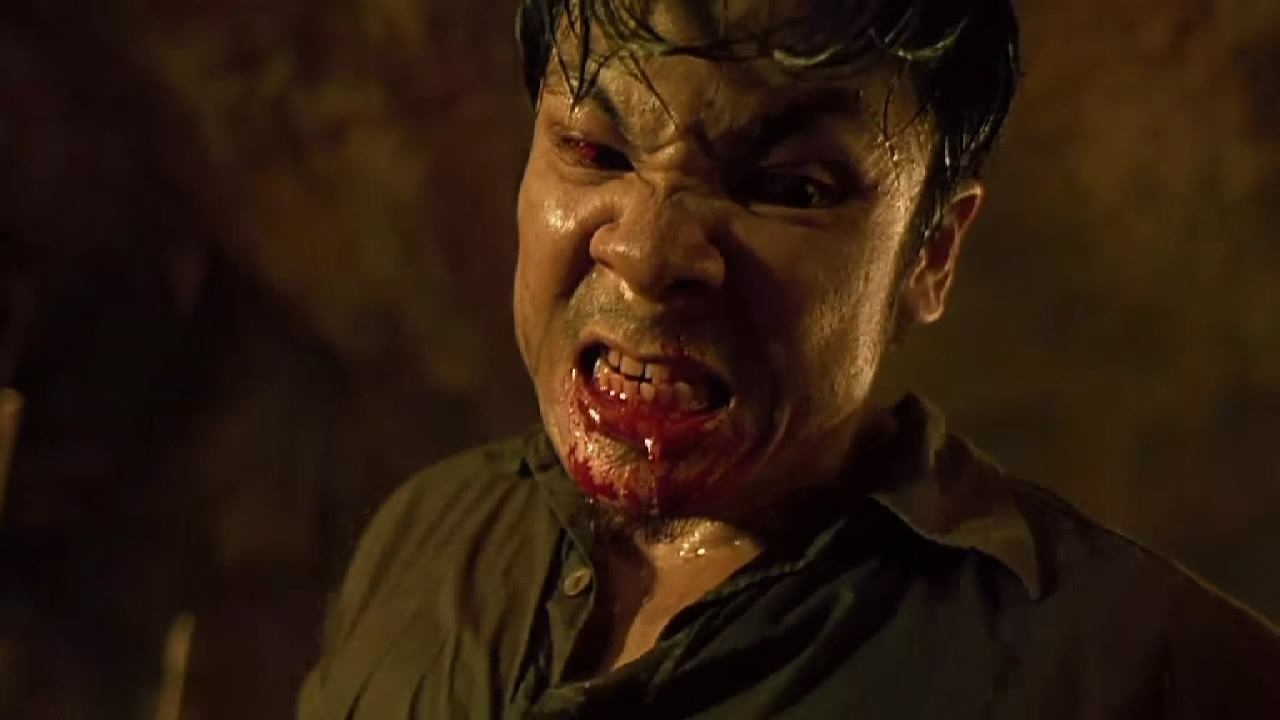  p>《拳霸》是由baa-ram-ewe公司于2003年1月21日上映的一部泰国动作