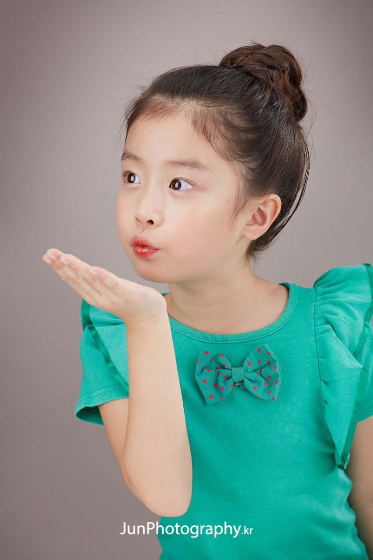  p>李娜润(         ,lee na yoon),2007年