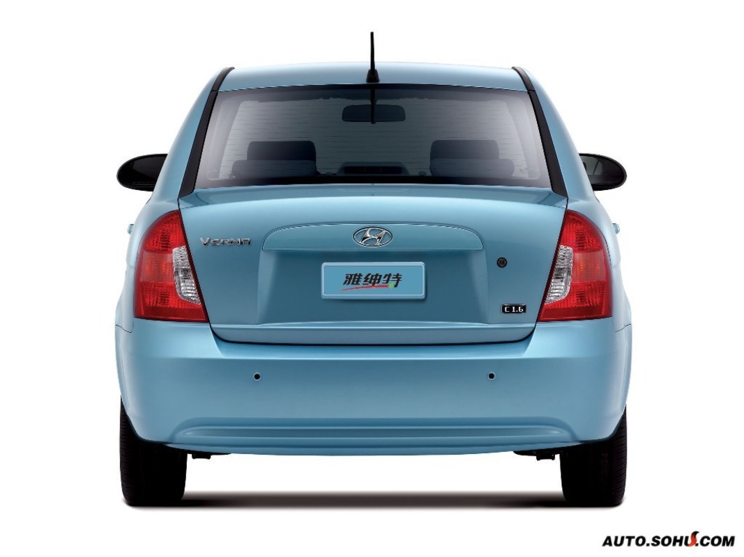 雅绅特轴距多长