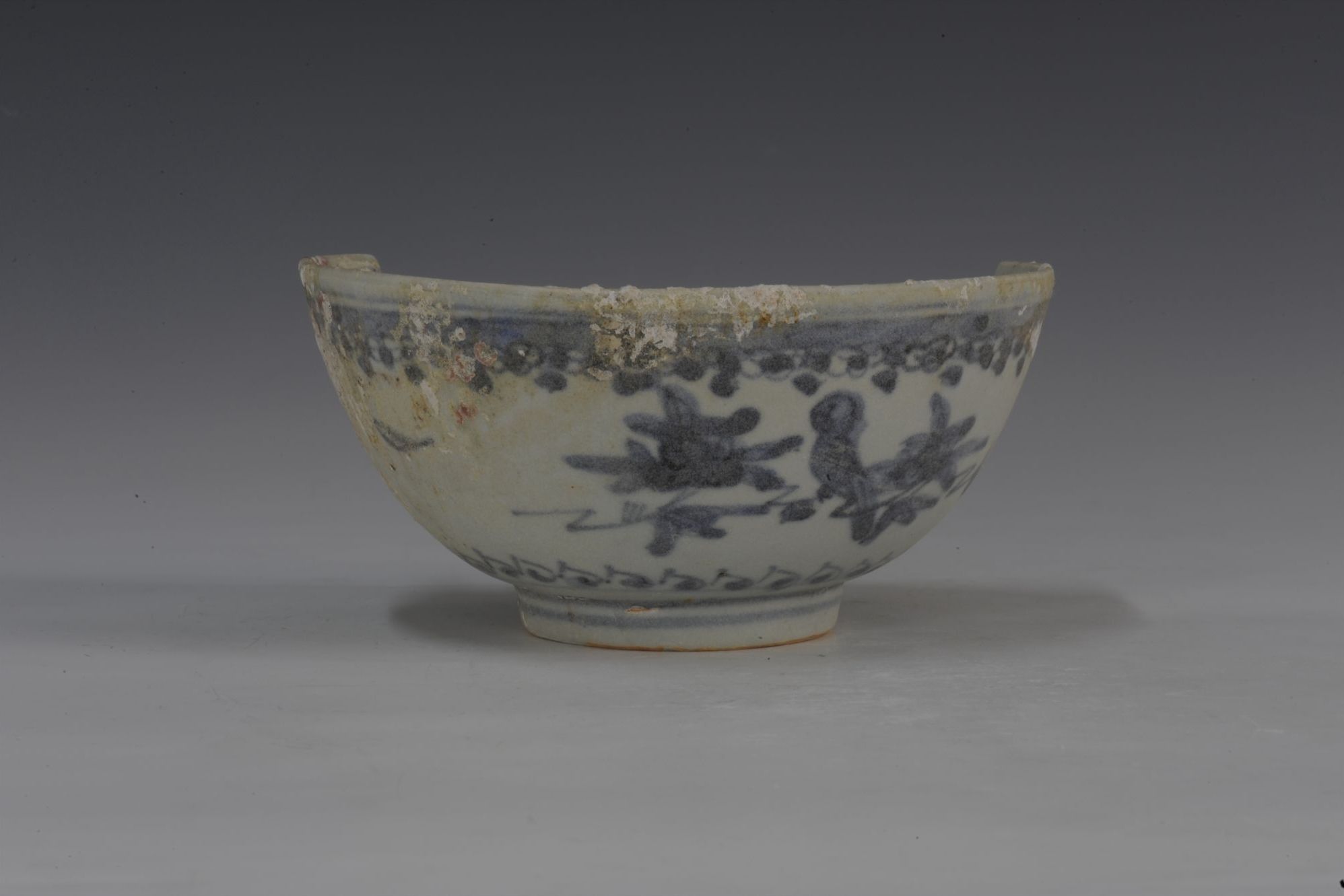 明代青花花鸟纹瓷碗