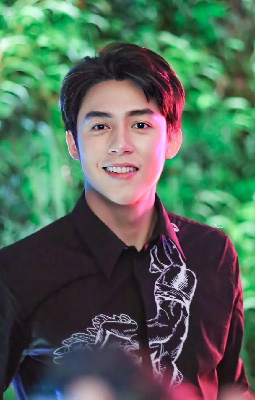  p>普林·苏帕拉(mark),1990年3月19日出生于泰国清迈,泰国男演员