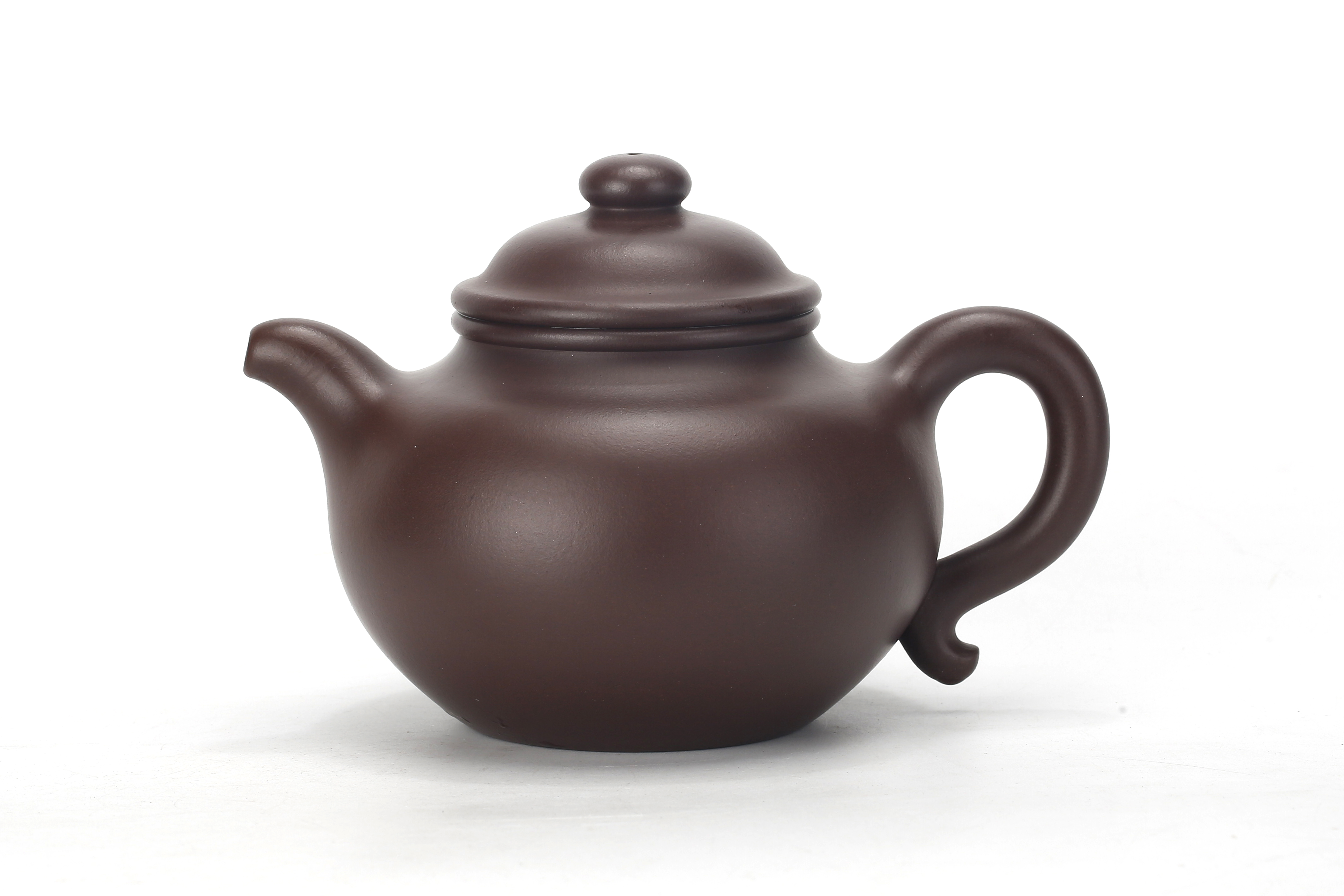  p>郭荣,男,出生于紫砂发源地丁蜀镇紫砂村的一个陶艺 a target="