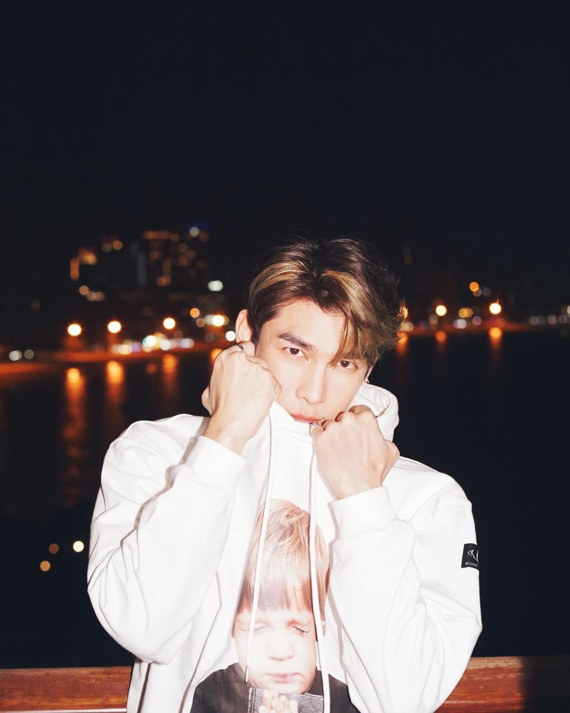  p data-id="godvq69gah">苏帕西·宗澈瓦(mew),1991年2月21日出生于