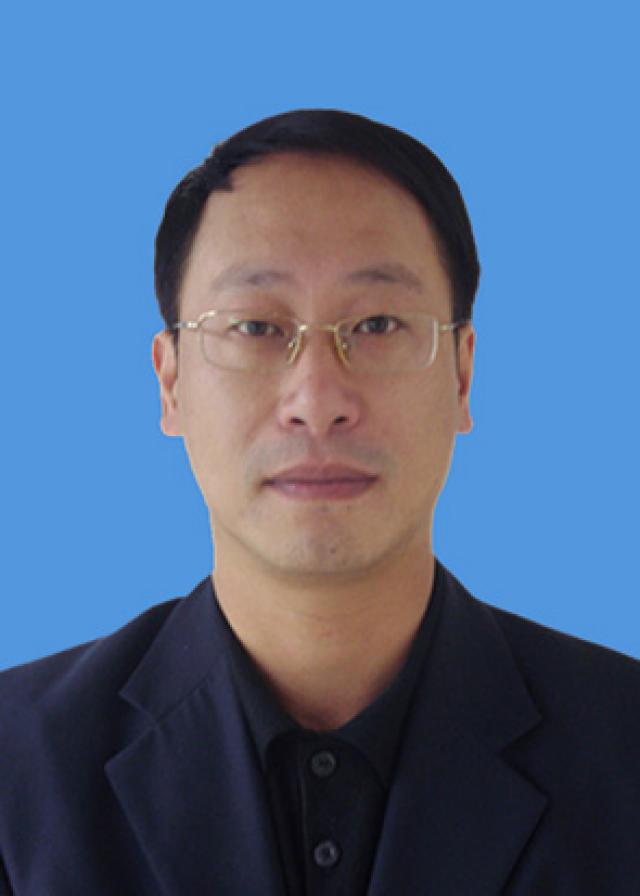  /p> p>现任江西省吉安市水利局水政监察支队六级职员,支队长. /p>