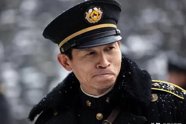 "swjdkatvsp8x"> a target="_blank" href="/item/悬崖之上/23359137"