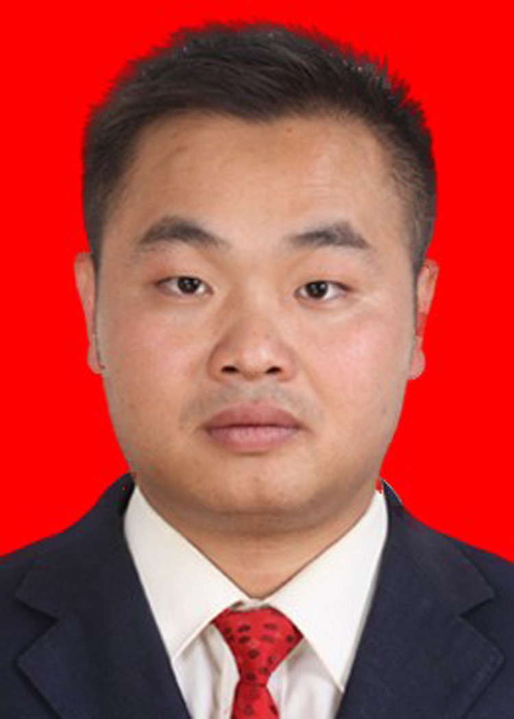  p>吴厚泽,现任贵州省黔西南州贞丰县鲁贡镇党委副书记,提名镇人民