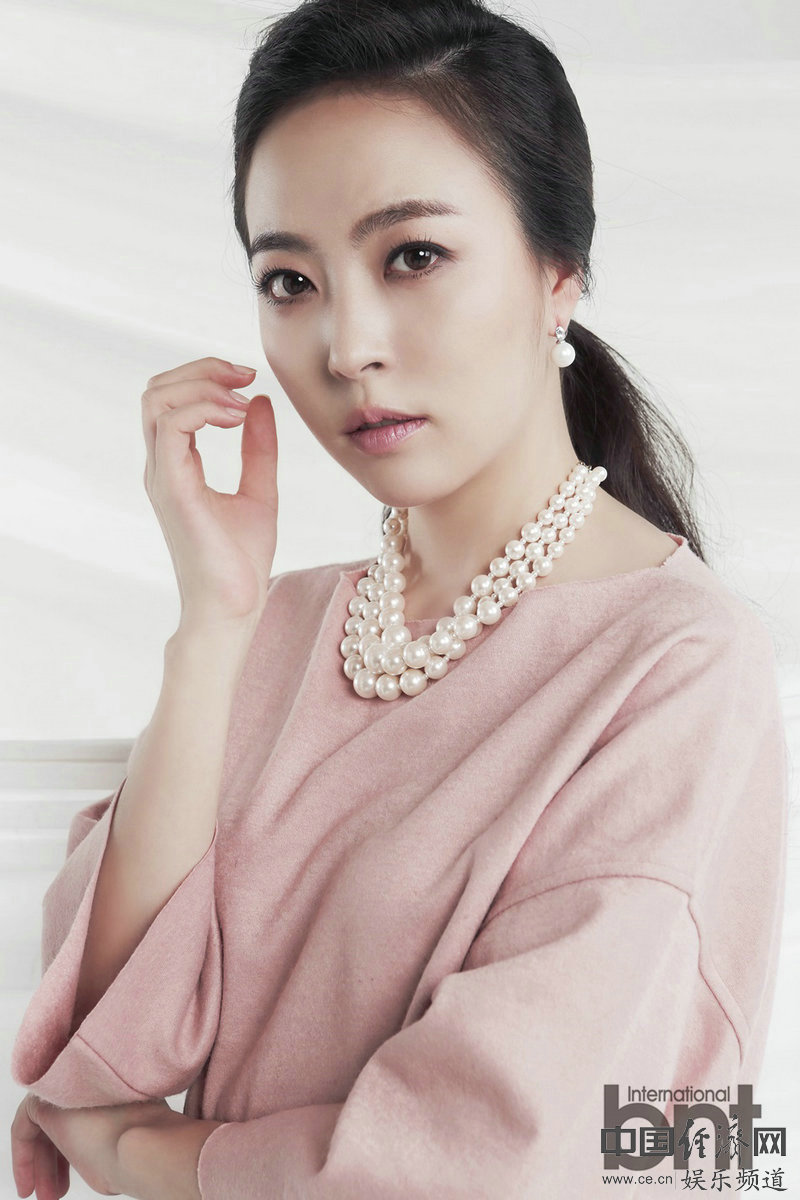  p>沈恩珍,1981年2月6日出生于韩国首尔,毕业于京畿大学影像媒体学院.