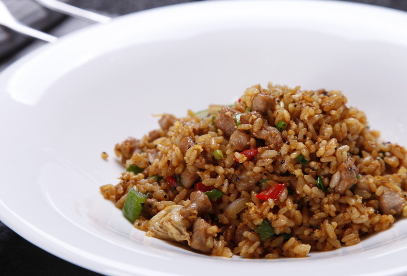 黑椒耗油牛肉粒炒饭