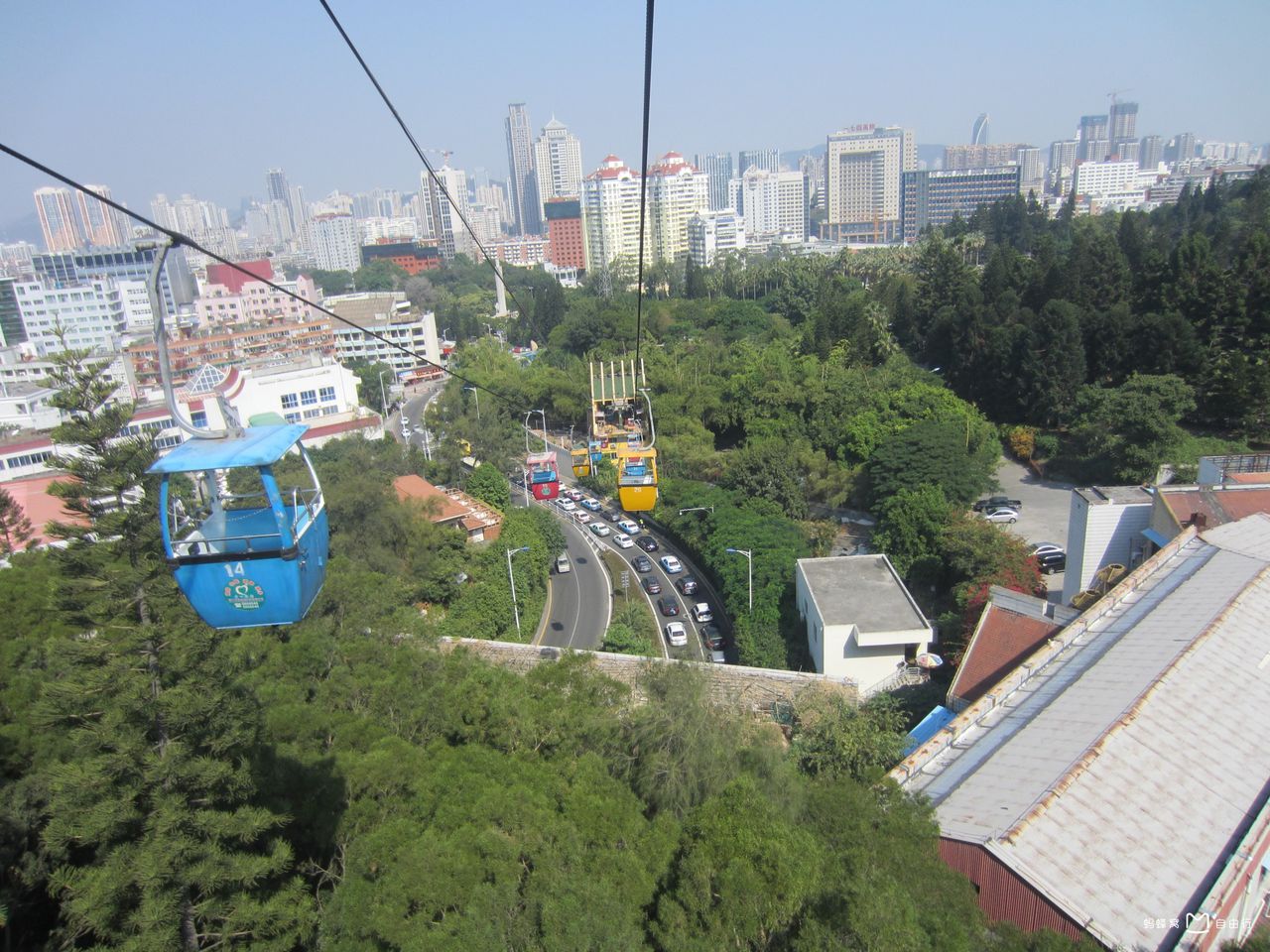  p>钟鼓索道成立于2005年5月1日,位于国家4a级风景名胜区——万石植物
