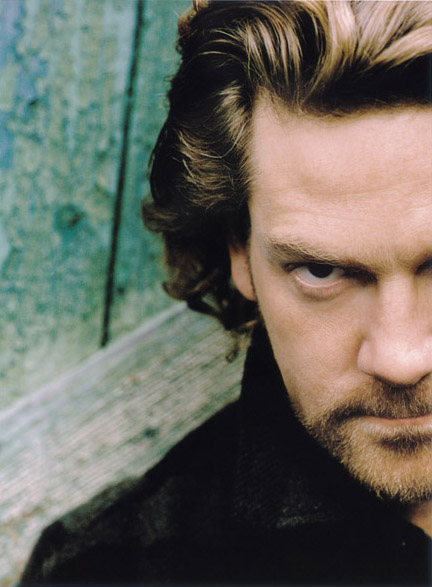  p>肯尼思·布拉纳,1960年12月10日出生于英国北爱尔兰贝尔法斯特