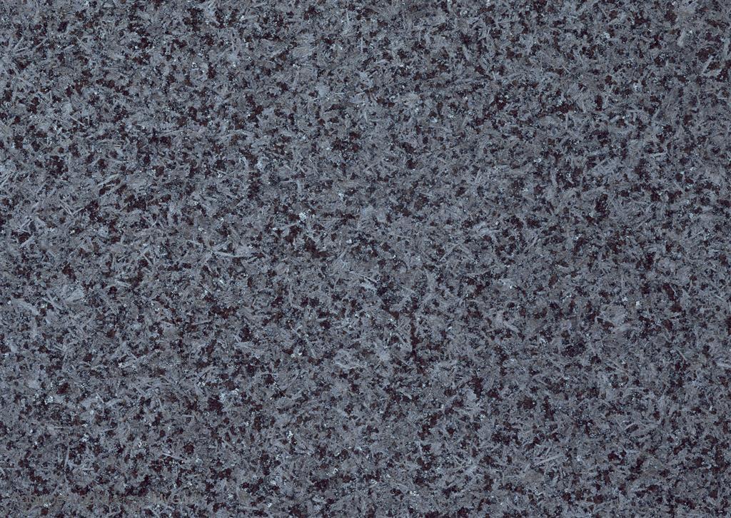 新生矿物少,仍以隐晶质为主,显微镜下可见不均匀分布的石英,绢云母