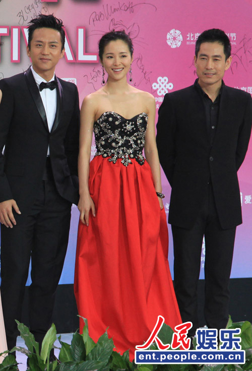  p>江一燕,原名江燕,9月11日出生于浙江省绍兴市,毕业于北京电影学院