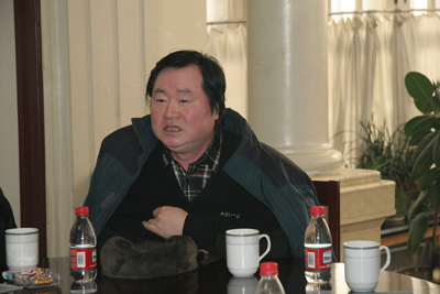 一九四六年生于黑龙江省 a target="_blank" href="/item/泰来县